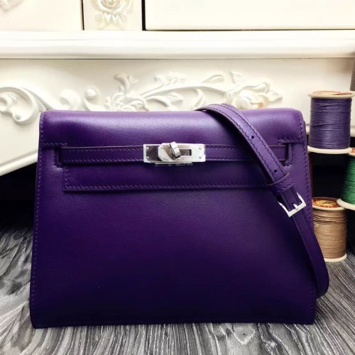 Kelly danse leather handbag Hermès Purple in Leather - 11264098