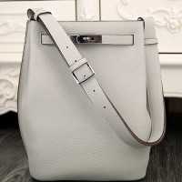 Hermes So Kelly 22cm Bag In White Leather Hermes So Kelly 22cm Bag In White Leather