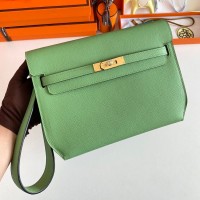 Hermes Kelly Depeches 25 Pouch in Vert Criquet Epsom Calfskin Hermes Kelly Depeches 25 Pouch in Vert Criquet Epsom Calfskin