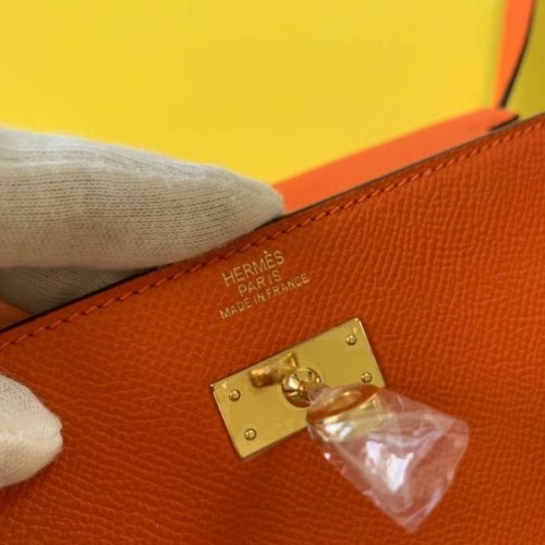 Authentic Hermes Kelly Wallet in Classic Orange – Resurrecshionresell