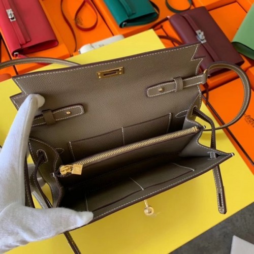 Replica Hermes Kelly Classique To Go Wallet In Gold Epsom Calfskin