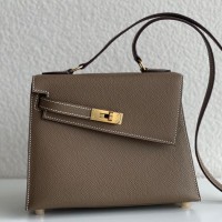 Hermes Kelly En Desordre 20 Handmade Bag In Taupe Epsom Calfskin Hermes Kelly En Desordre 20 Handmade Bag In Taupe Epsom Calfskin