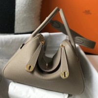 Hermes Gris Tourterelle Clemence Lindy 30cm Bag with GHW Hermes Gris Tourterelle Clemence Lindy 30cm Bag with GHW