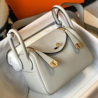 Hermes Mini Lindy Bag In Pearl Grey Clemence Leather Hermes Mini Lindy Bag In Pearl Grey Clemence Leather