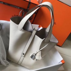 Replica Hermes Picotin Lock 18 Bag In Vert Amande Clemence Leather